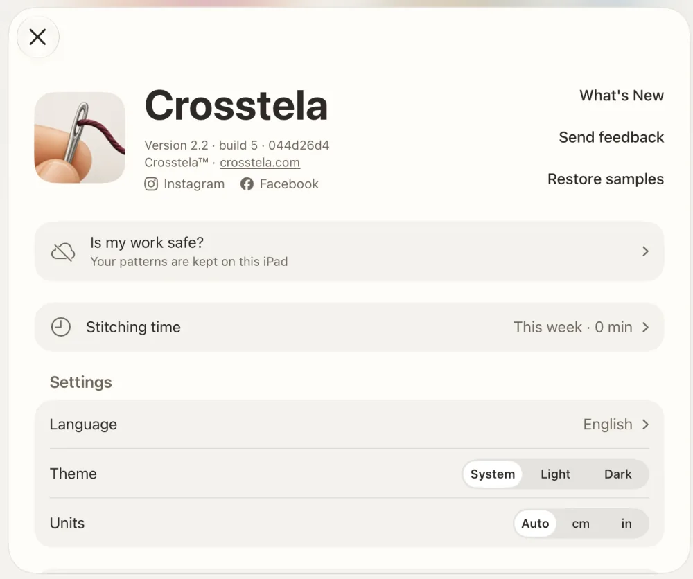 Crosstela-vinduet åpnet fra hylla, med What’s New, Send feedback, Restore samples, Is my work safe? og innstillingene.